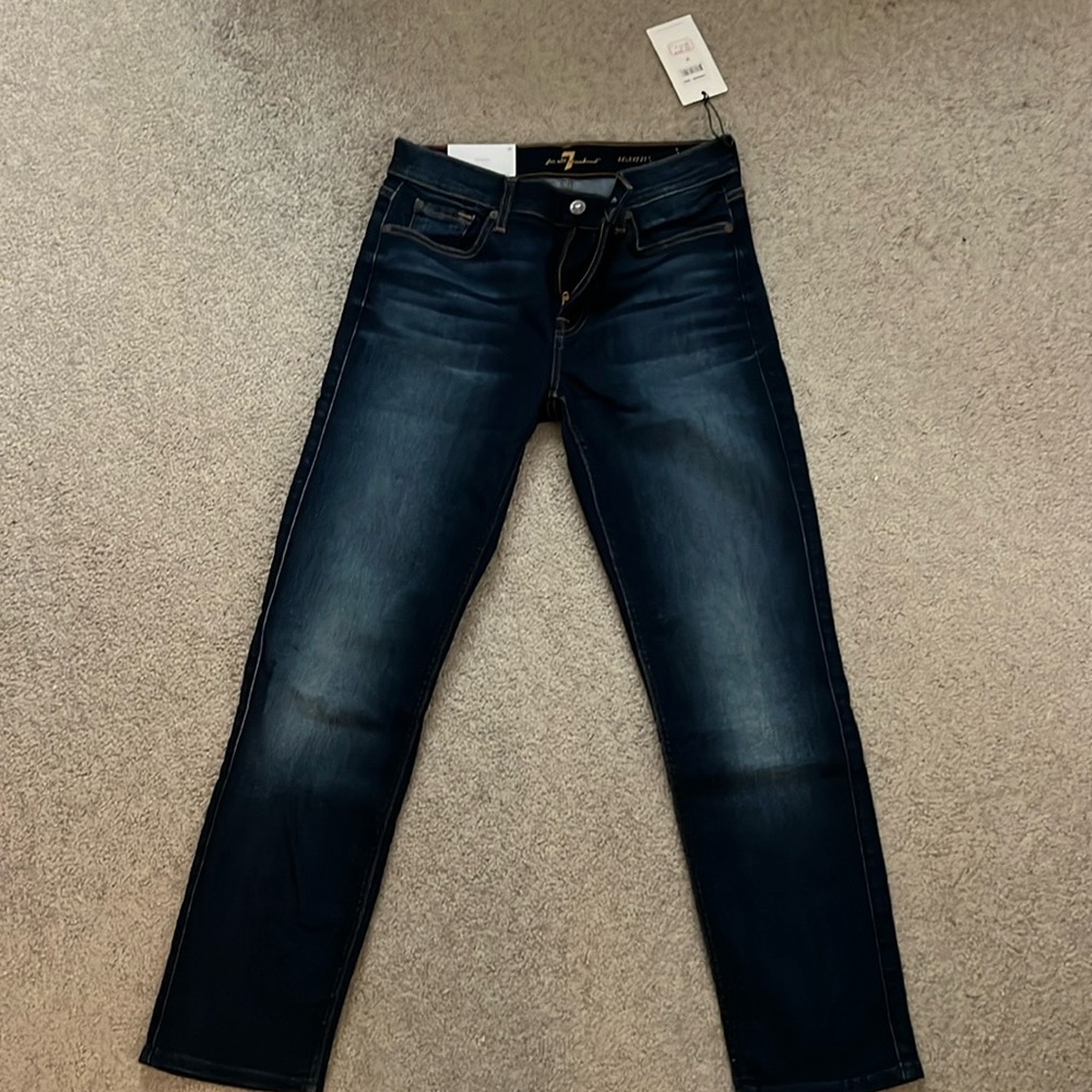 Dark wash women’s Skinny jeans